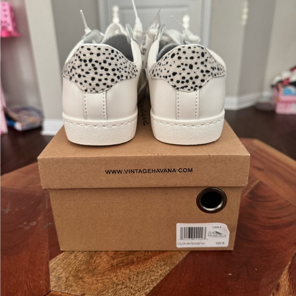 Vintage Havana White Sneakers - Picture 3 of 6